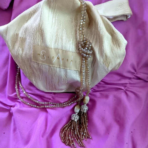 Helena Sai handmade gorgeous sotuar necklace with Swarovski elements - Picture 2 of 4